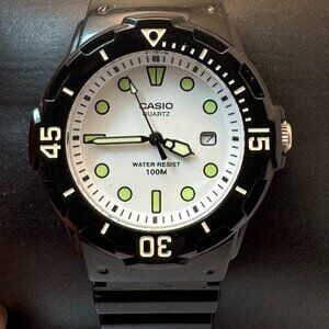 Women's Casio Classic Analog Watch Black Resin Band White Dial, Dat LRW-200H H33
